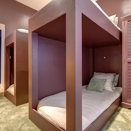 Sacré Coeur, Netflix&chill By Ecoflats